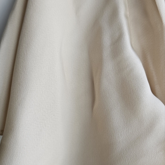 Max Studio Blouse V neck Elastic Band Belt Ivory Beige size  L - Picture 4 of 7